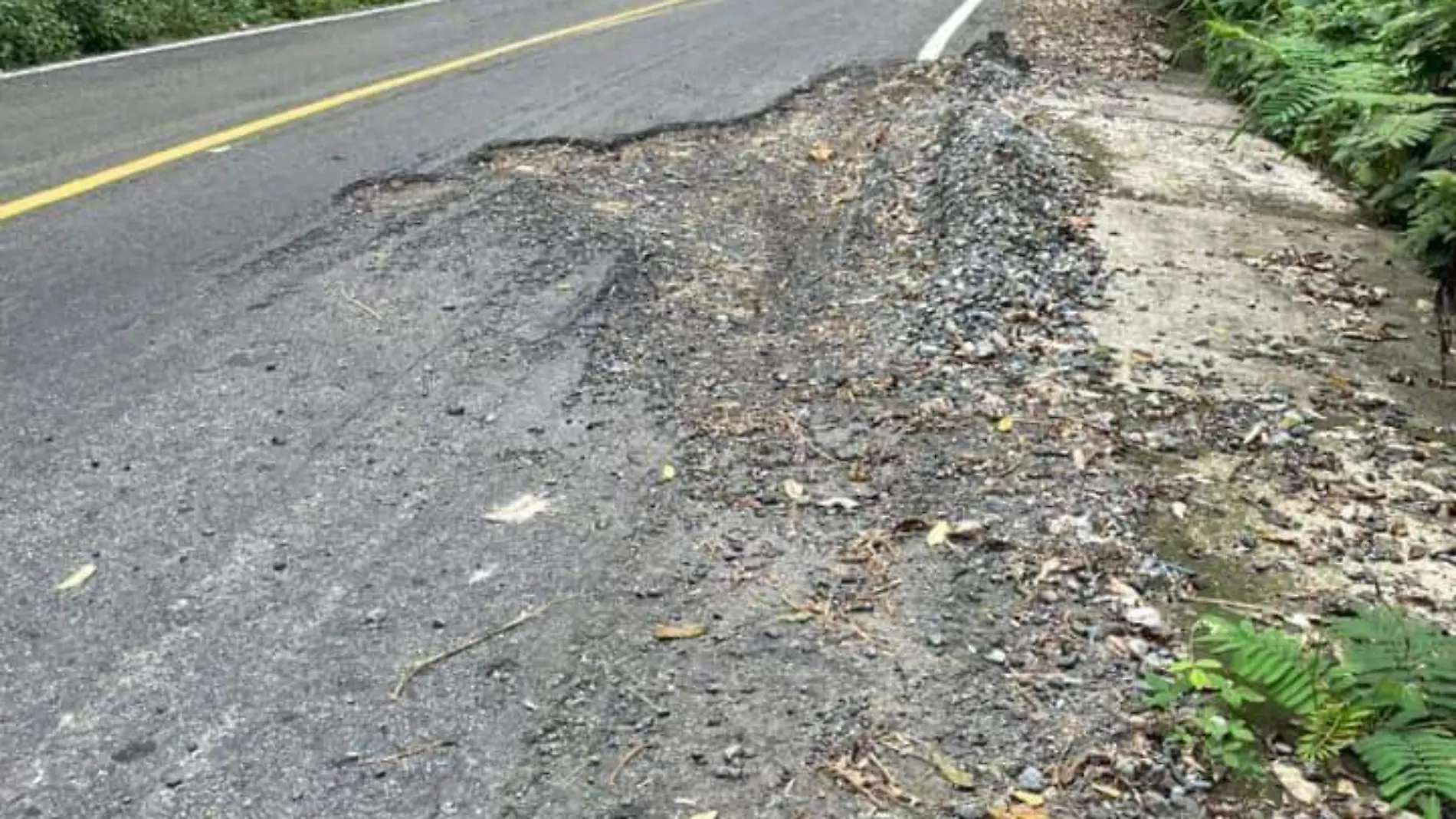 carretera con baches